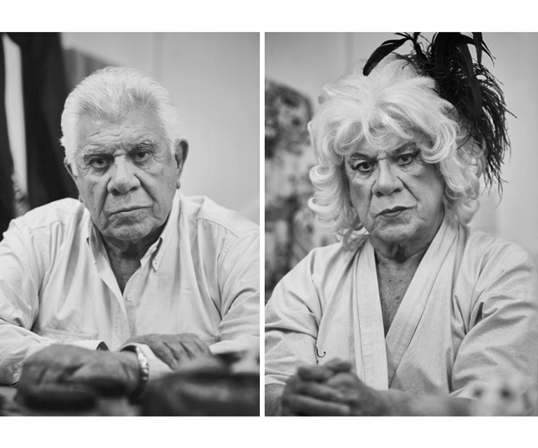 "A trav&eacute;s del espejo"