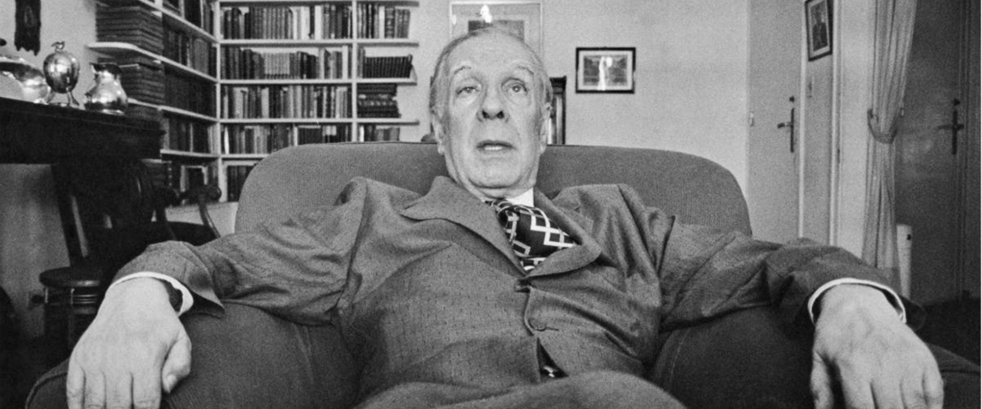 "Universo Borgeano" en Banco Ciudad