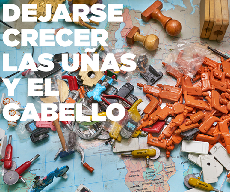 Muestra "Dejarse crecer las u&ntilde;as y el cabello"